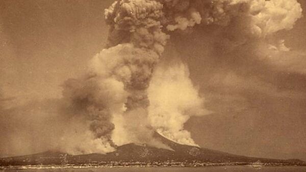 Erupción Krakatoa.jpg